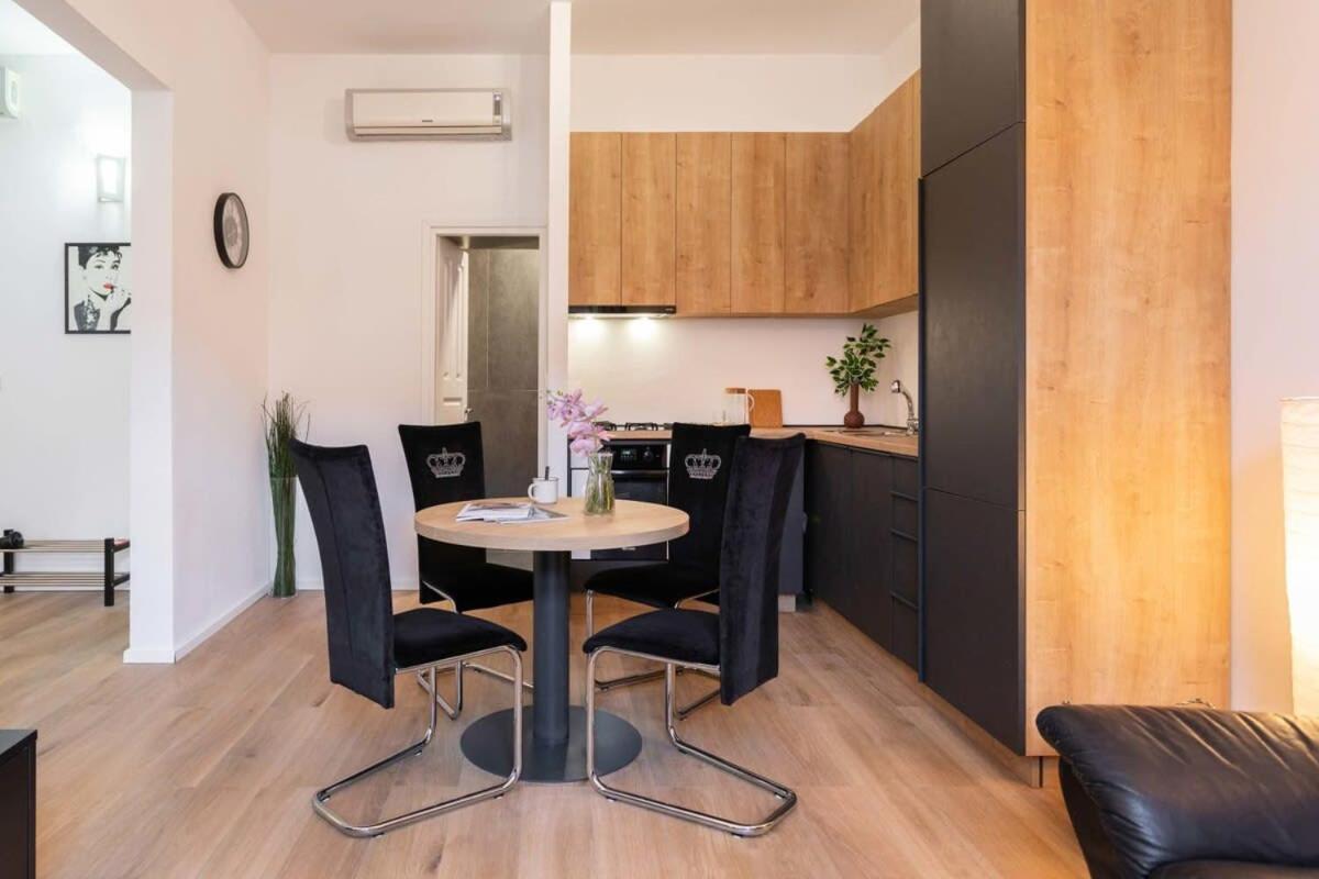 Niko And Sofia'S Apartment Urban Stay Zagreb Exterior foto